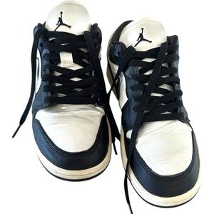 AIR JORDAN 1 LOW SE VINTAGE PANDA Size 8